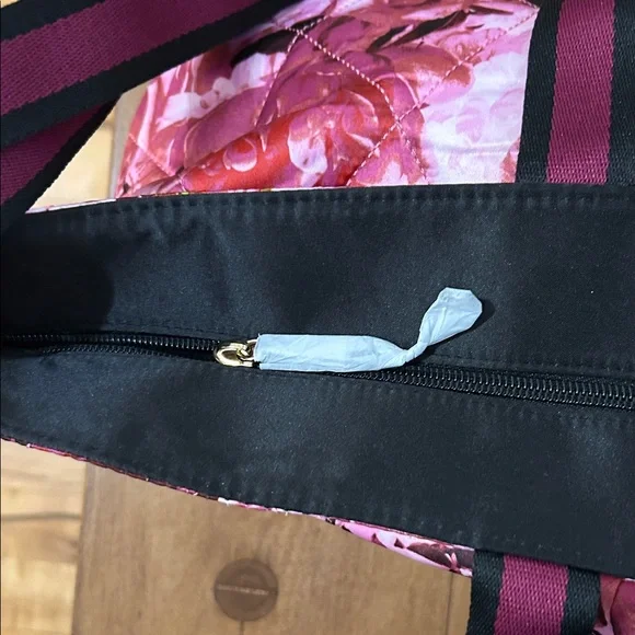 Victoria’s Secret Pink and Black Floral Tote - Picture 7 of 13